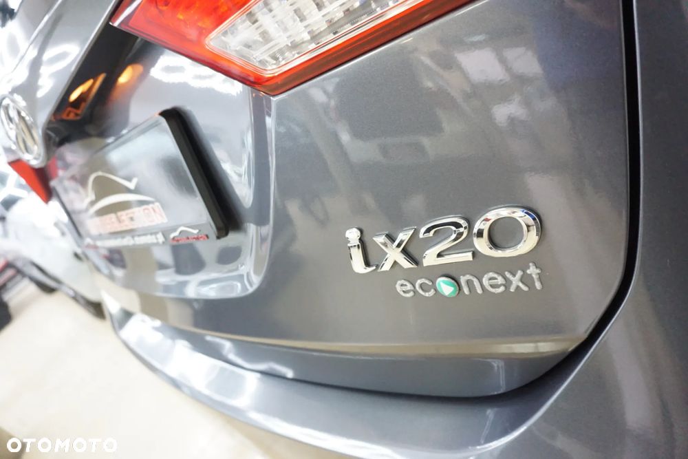 Hyundai ix20 1.4 blue - 18