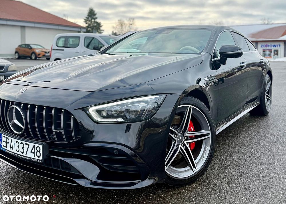 Mercedes-Benz AMG GT - 3