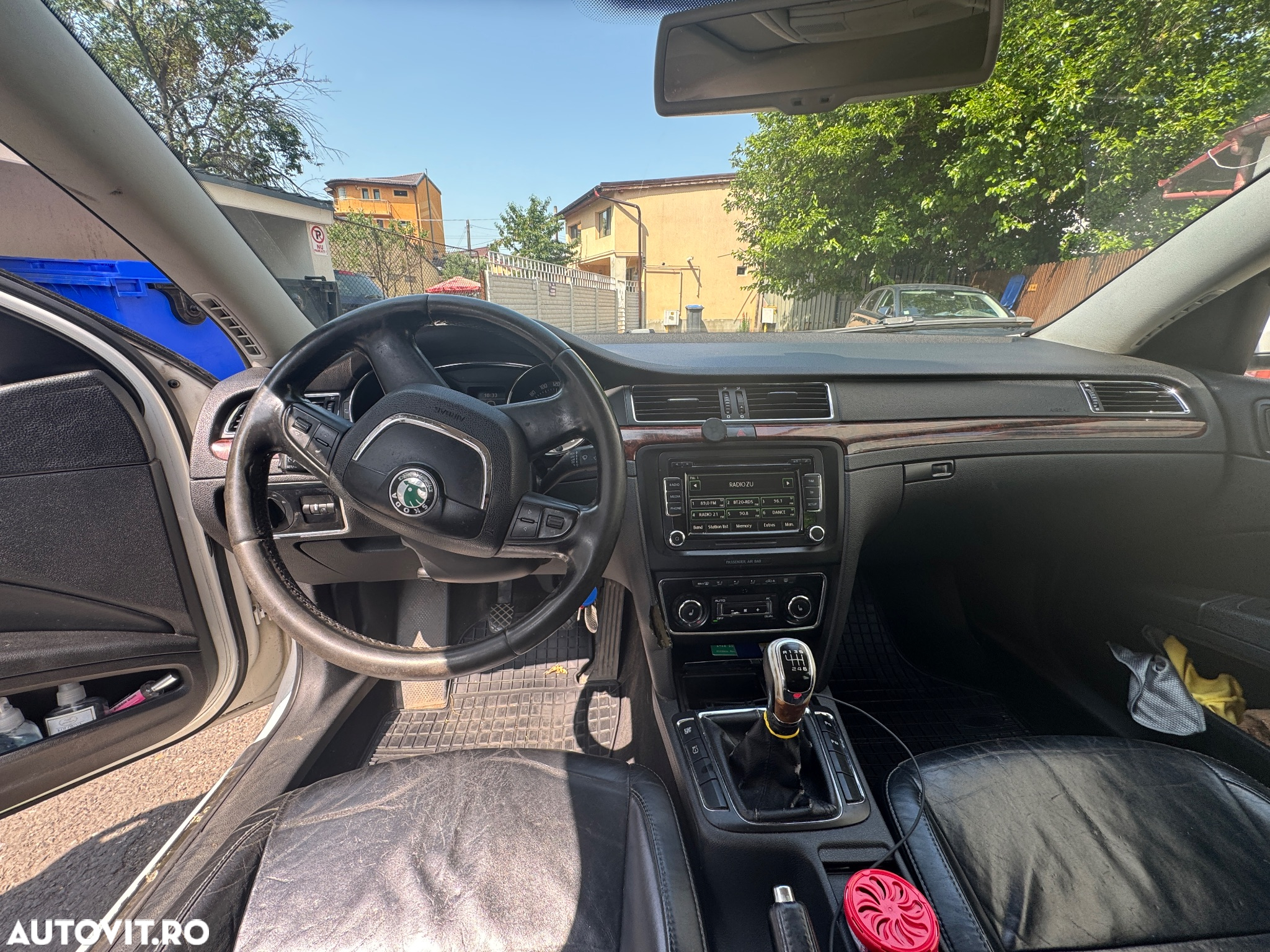 Skoda Superb 2.0 TDI Elegance - 8