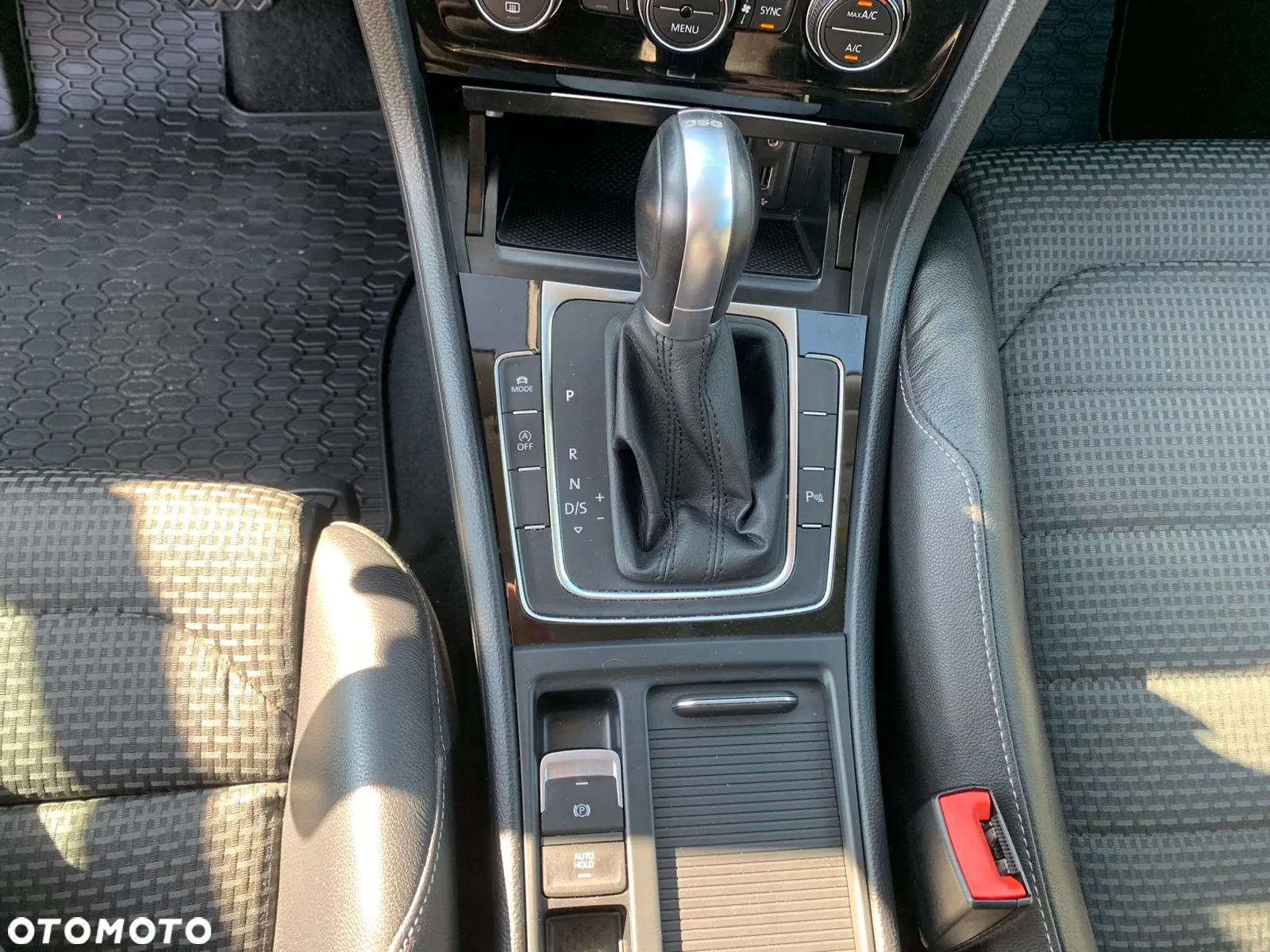 Volkswagen Golf VII 2.0 TDI BMT Highline DSG - 12