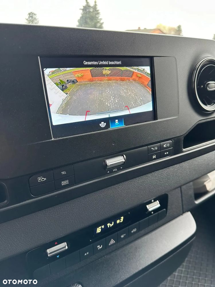 Mercedes-Benz Sprinter - 17