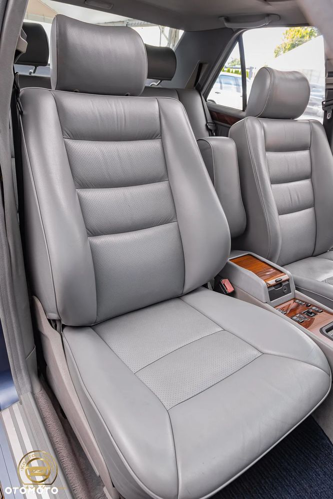 Mercedes-Benz W124 (1984-1993) - 21