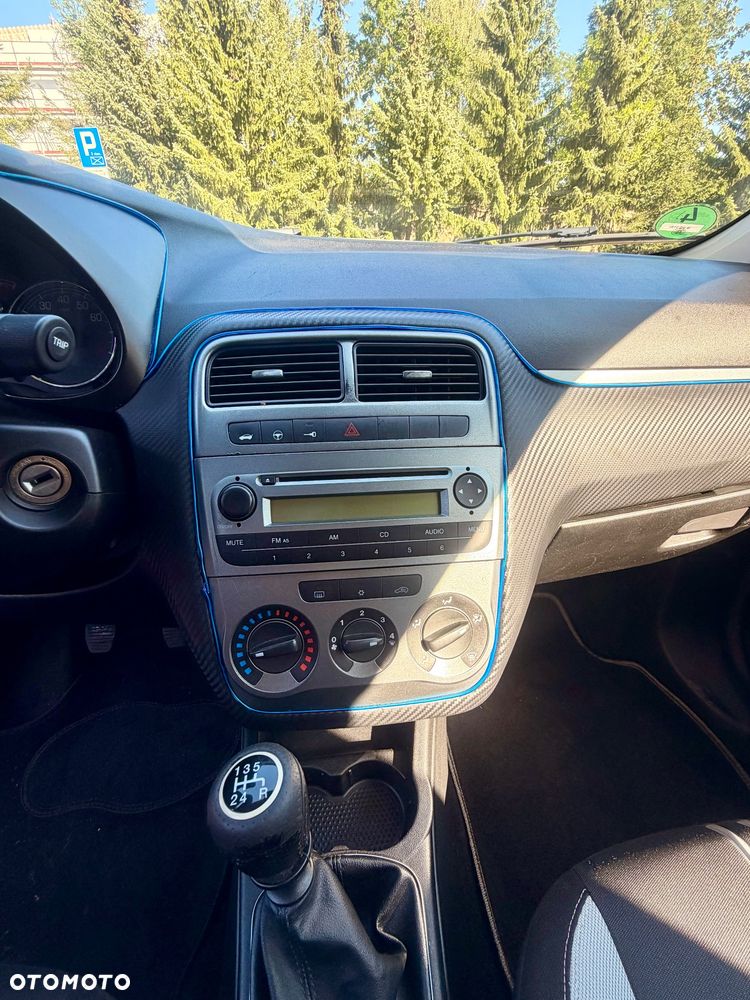 Fiat Grande Punto 1.4 8V 360 - 23