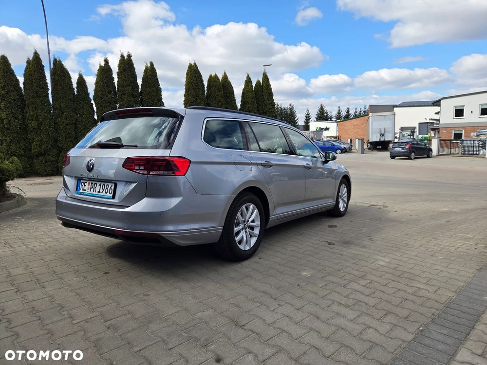 Volkswagen Passat 2.0 TDI SCR DSG Business - 5