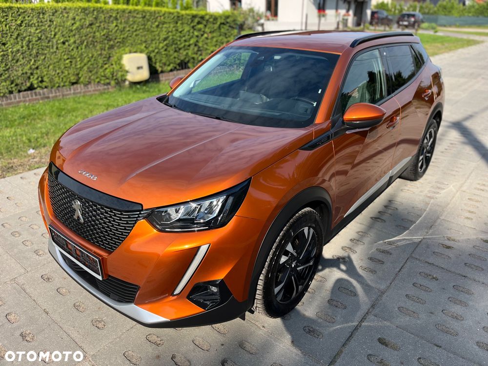 Peugeot 2008 1.5 BlueHDi Allure S&S - 11