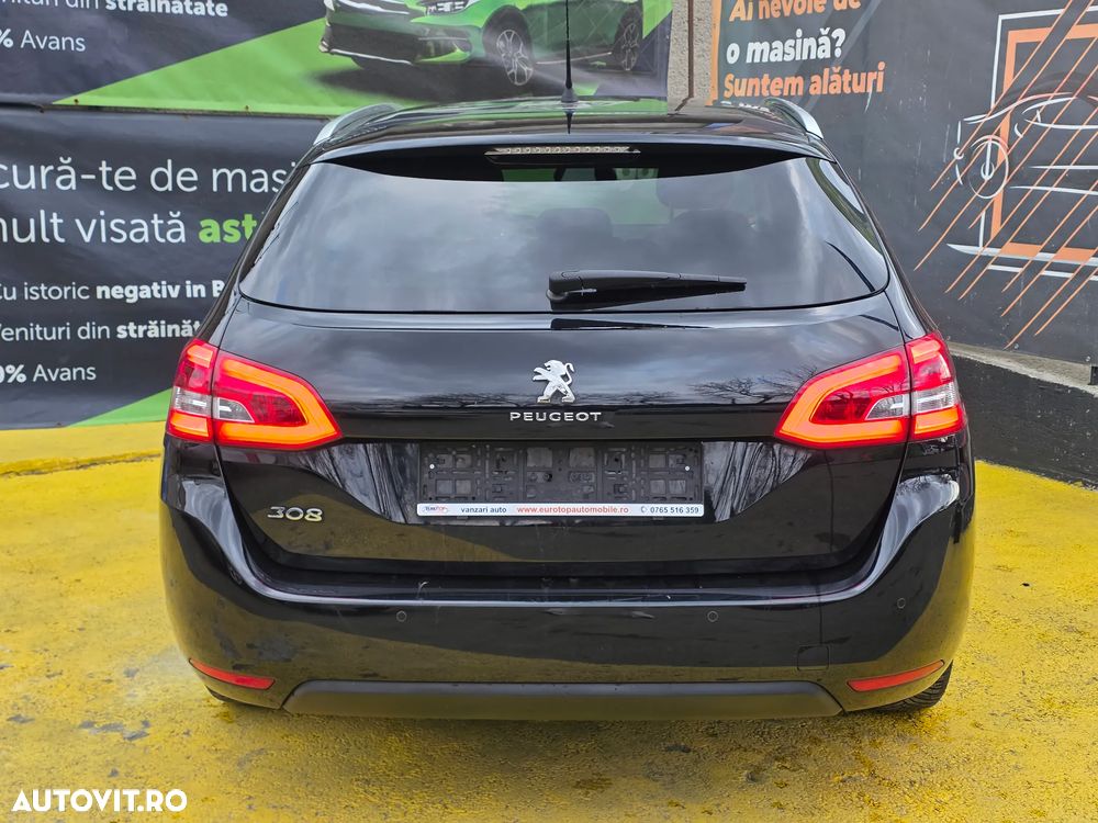 Peugeot 308 1.2 L PureTech Turbo S&S Allure - 7