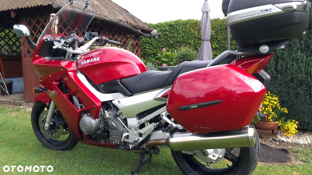 Yamaha FJR - 15