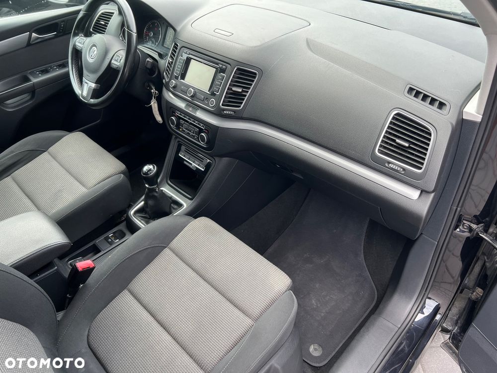 Volkswagen Sharan - 23