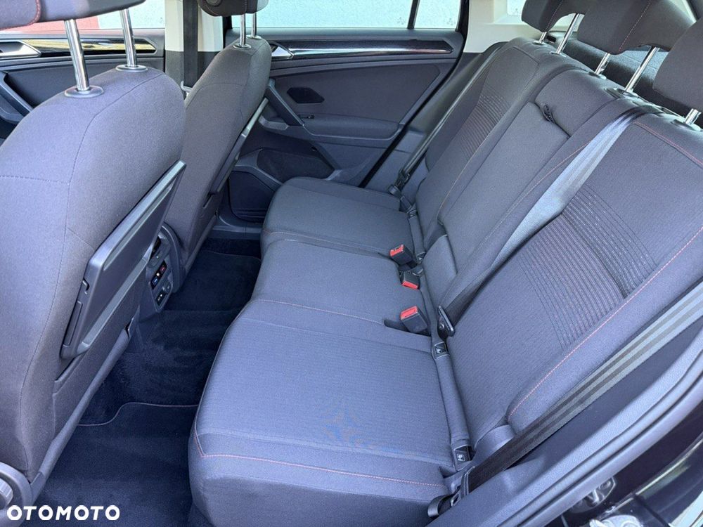 Volkswagen Tiguan - 25