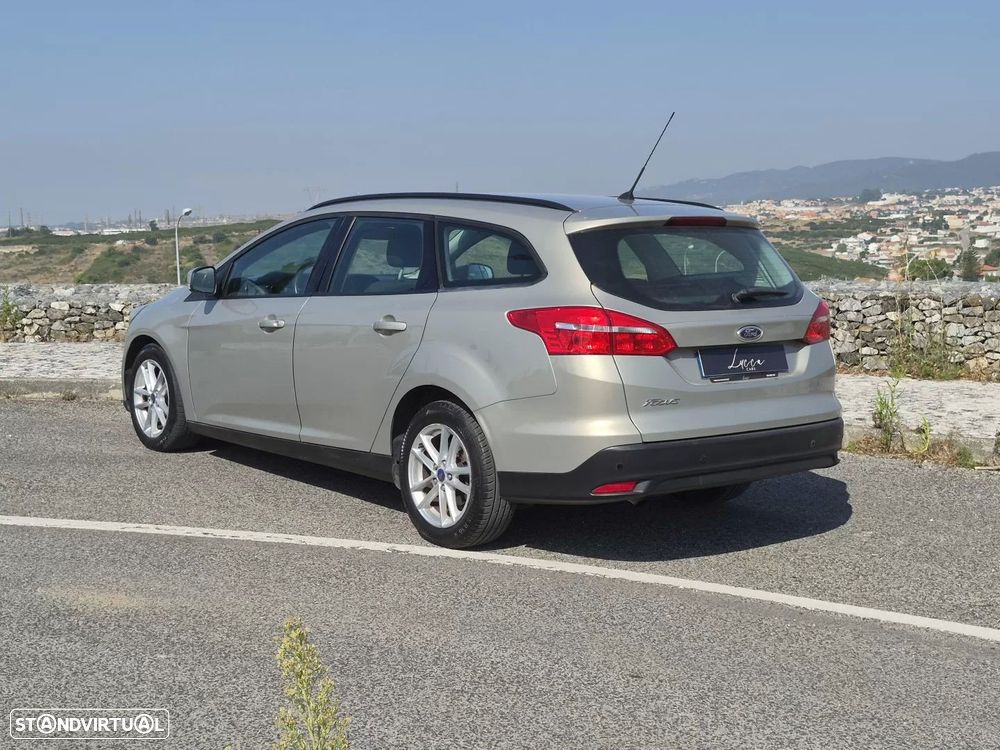 Ford Focus SW 1.5 TDCi ST-Line - 7