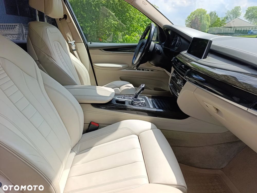 BMW X5 xDrive40d - 24