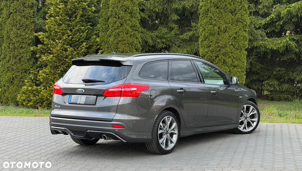 Ford Focus - 16