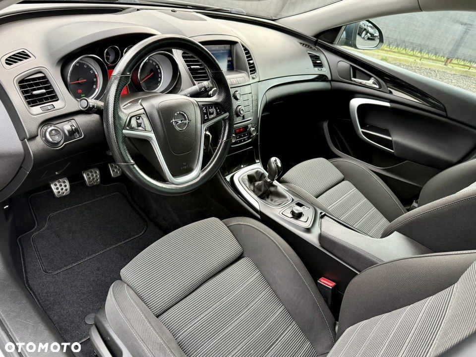 Opel Insignia 2.0 Turbo Cosmo - 16