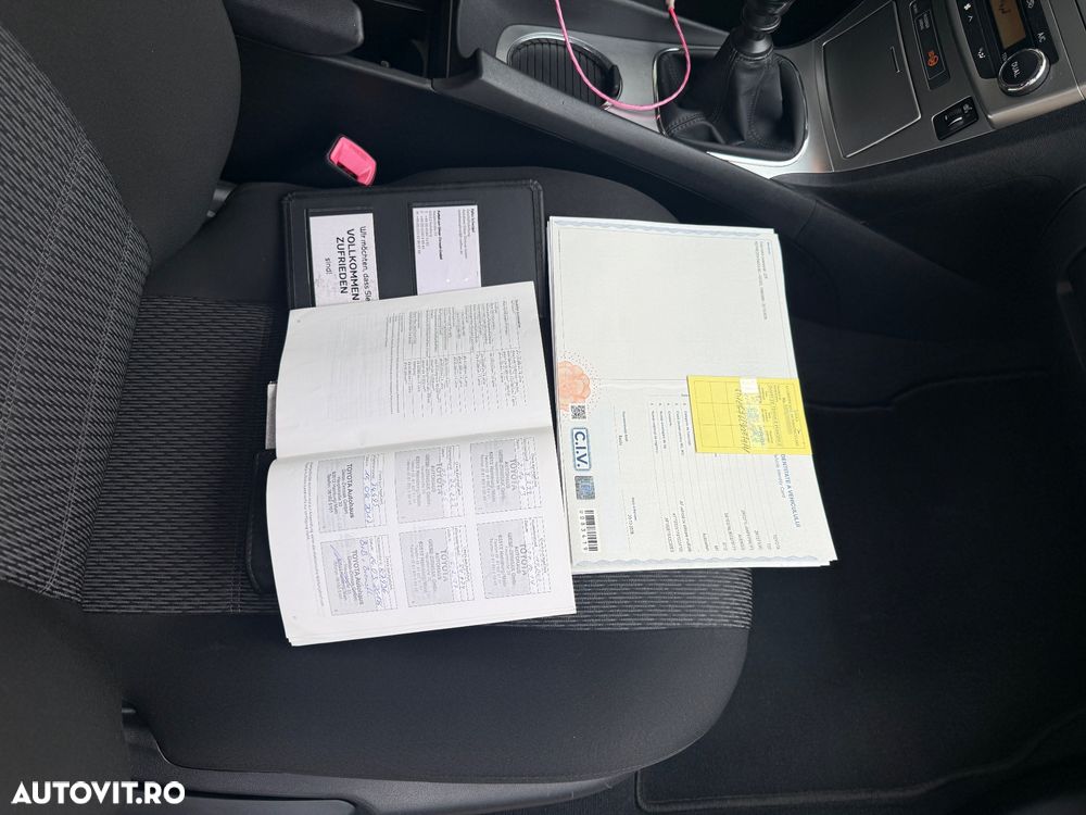 Toyota Avensis 1.8 Executive - 15