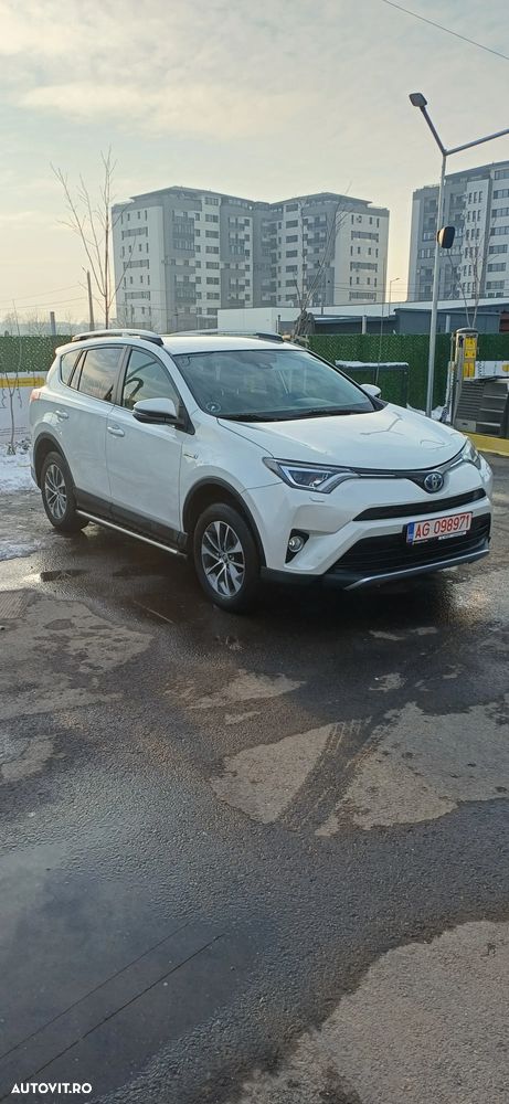 Toyota RAV4 - 13