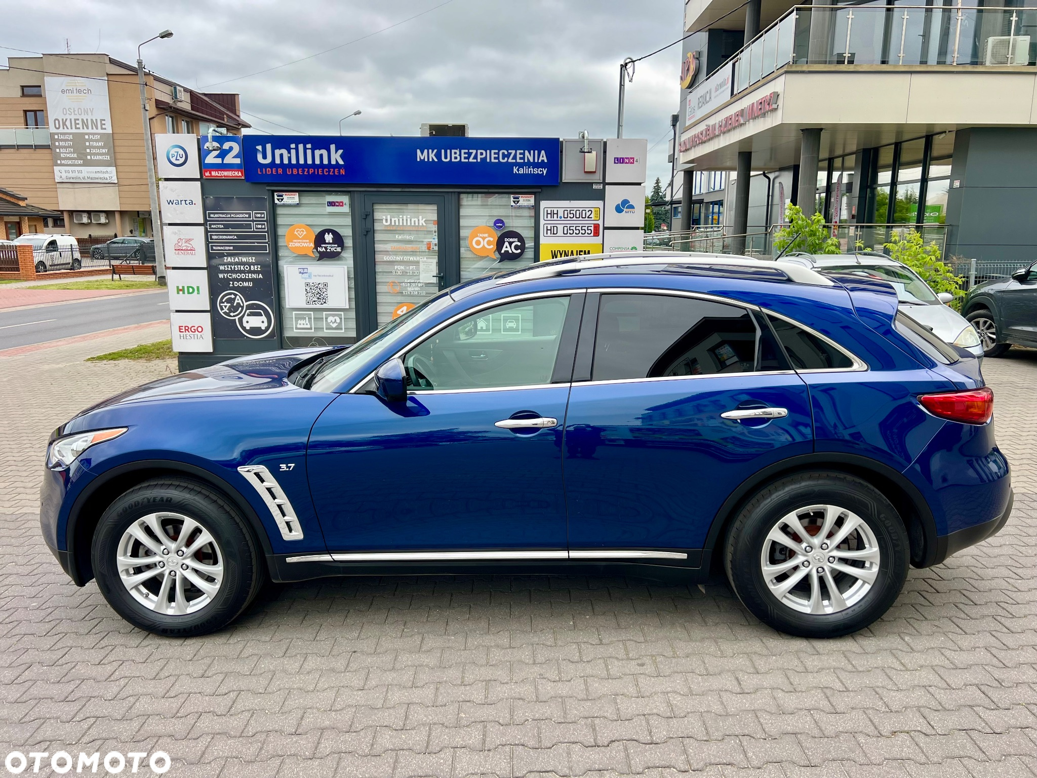 Infiniti QX70 3.7 AWD S Premium - 2