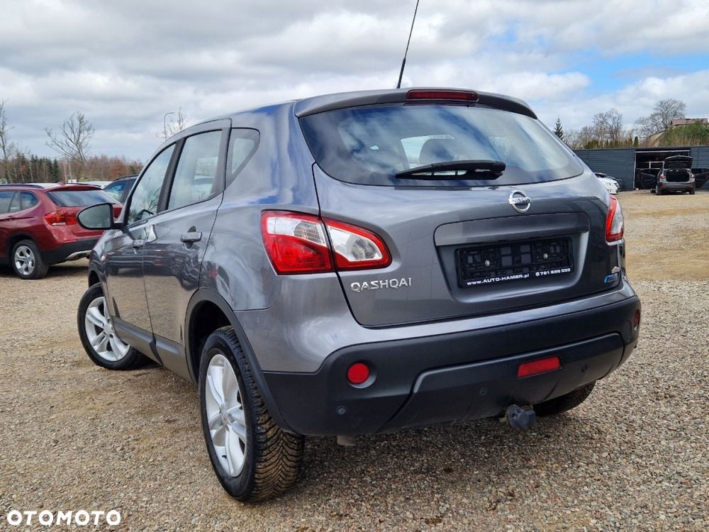 Nissan Qashqai - 25