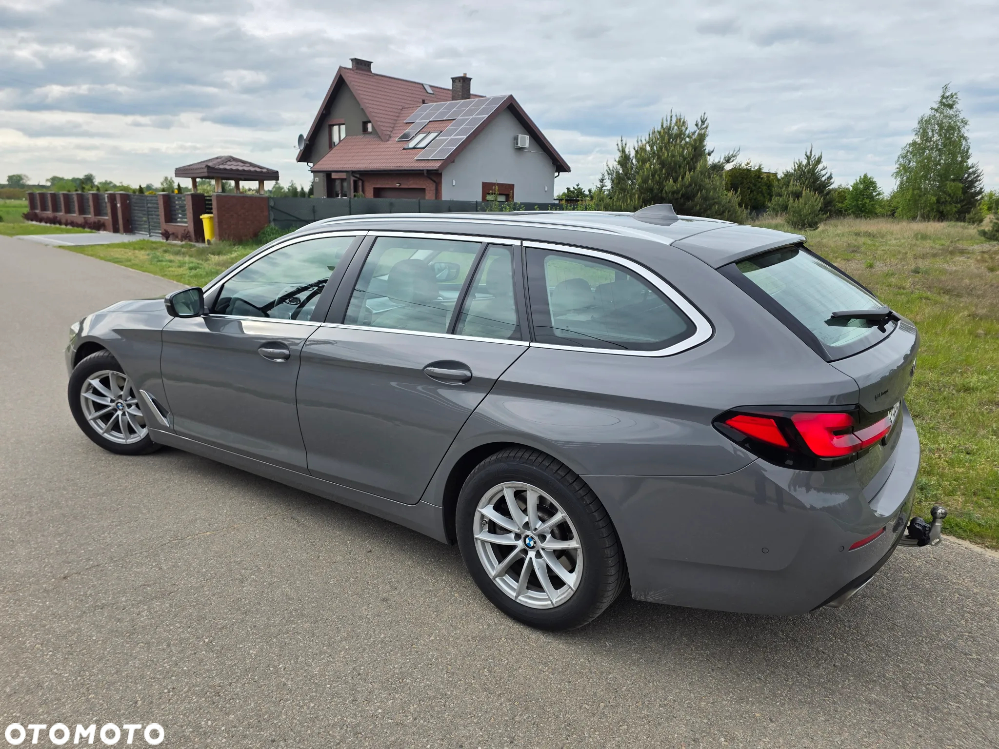 BMW Seria 5 520d Touring Luxury Line - 3