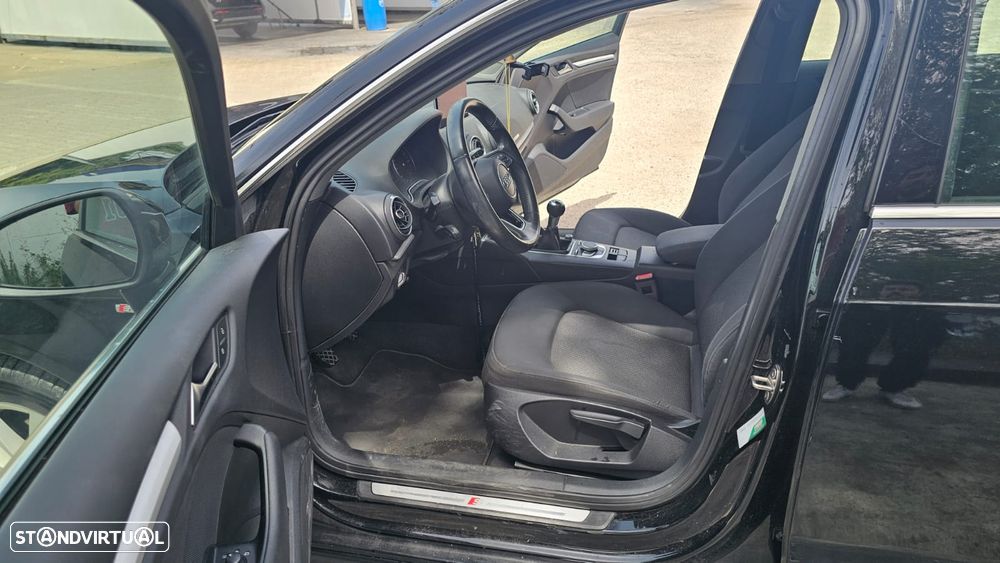 Audi A3 Sportback 1.6 TDI S-line - 14