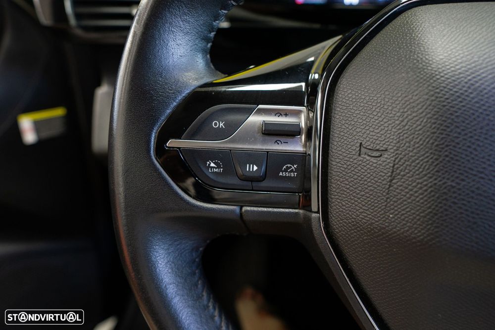 Peugeot 308 1.5 BlueHDi Allure EAT8 - 9