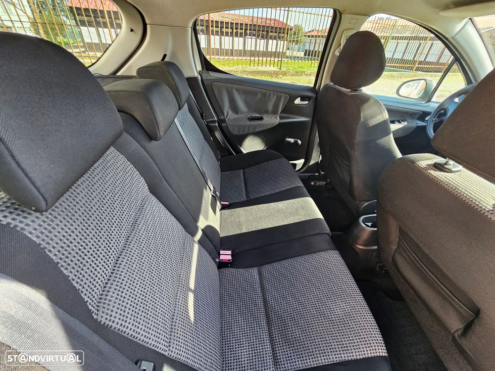 Peugeot 207 1.4 16V Sport - 10