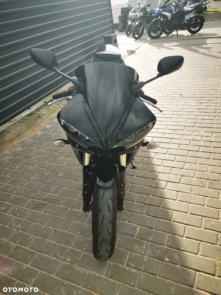 Yamaha R6 - 29