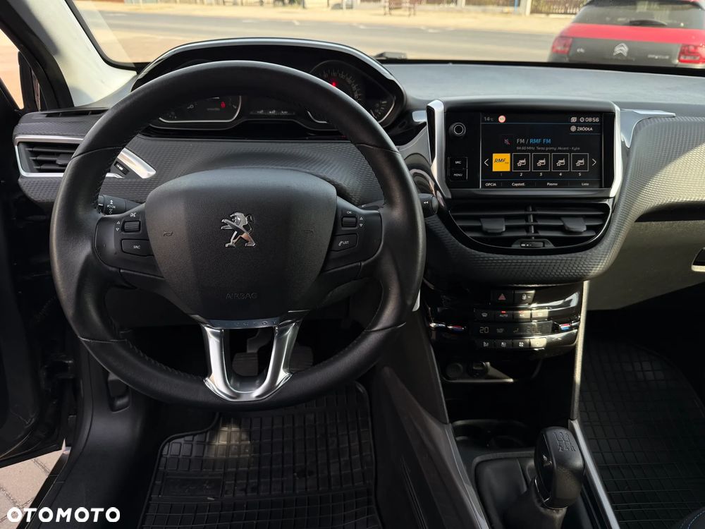 Peugeot 2008 PureTech 82 Style - 13