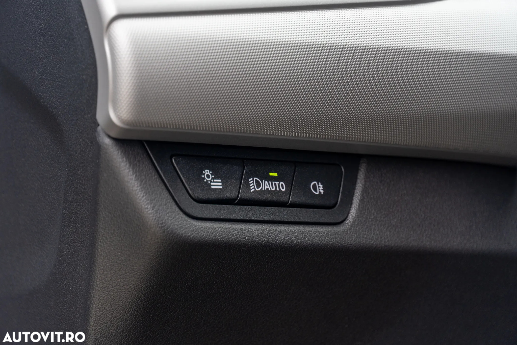 BMW X1 sDrive18i AT - 19