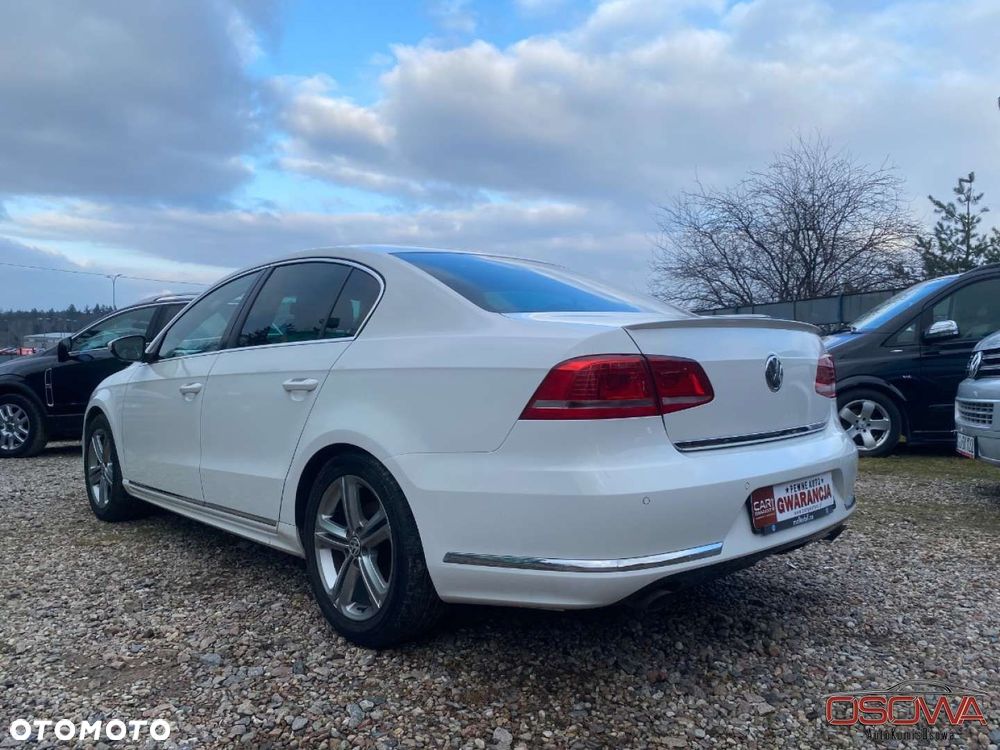 Volkswagen Passat - 25