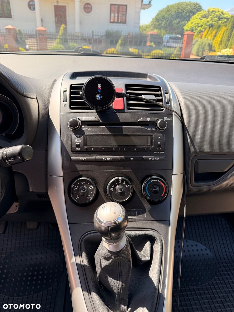 Toyota Auris 1.33 VVT-i Active - 11