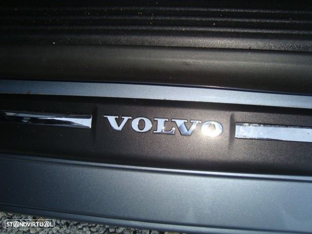 Volvo V40 2.0 D3 R-Design Momentum - 16