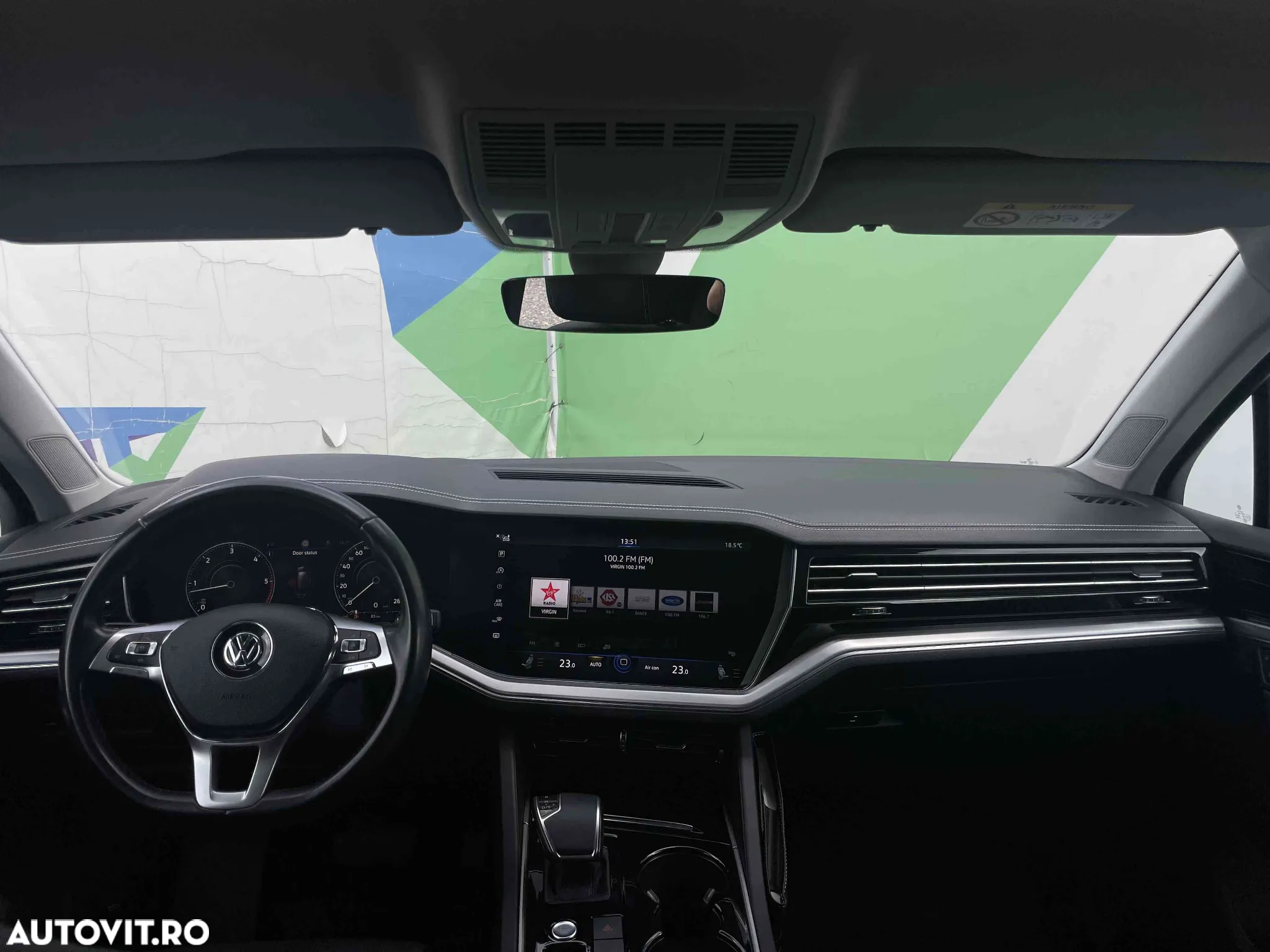Volkswagen Touareg - 16
