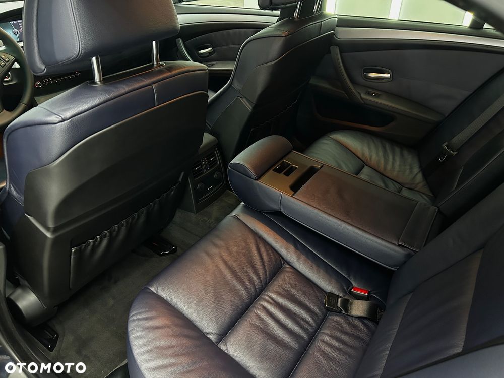 BMW Seria 5 530i Sport-Aut Edition Sport - 26