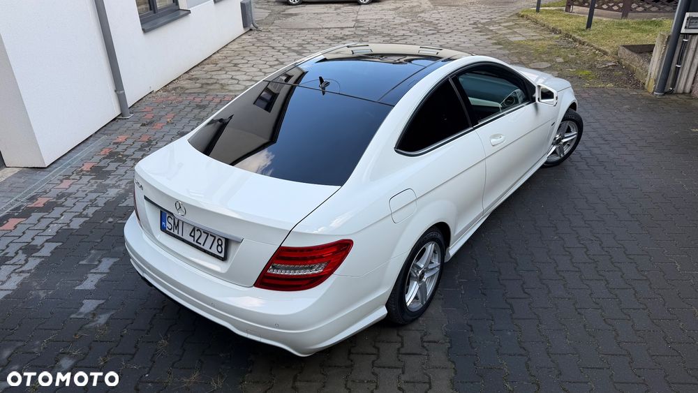 Mercedes-Benz Klasa C 250 CGI BlueEff Sport - 5
