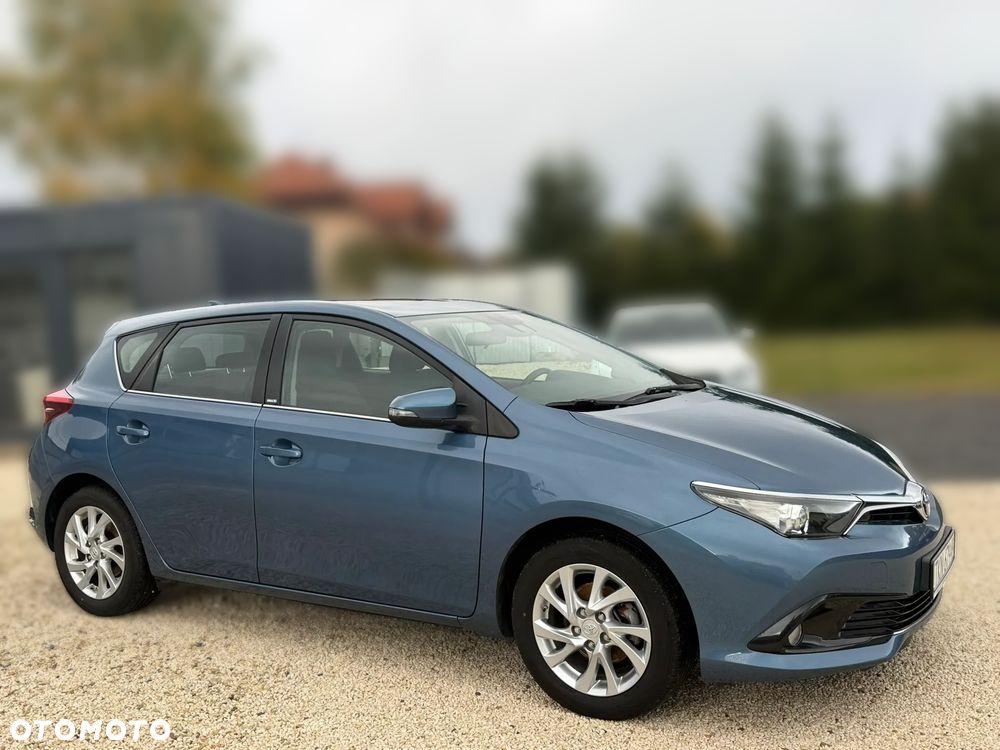 Toyota Auris 1.2 T Dynamic - 4