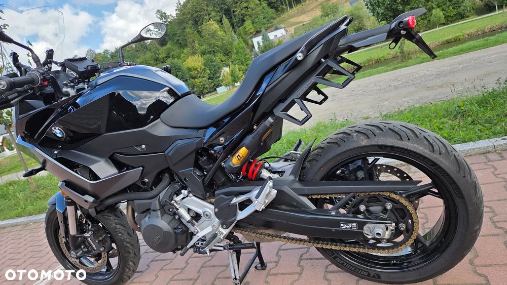 BMW XR - 9