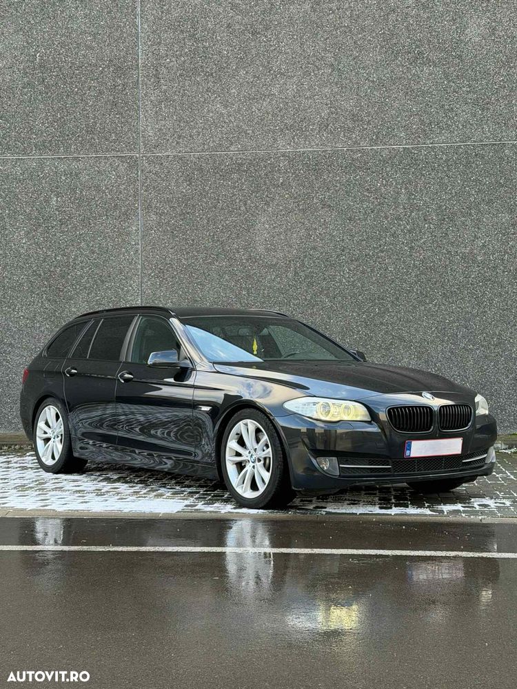 BMW Seria 5 530d Touring Aut. - 2