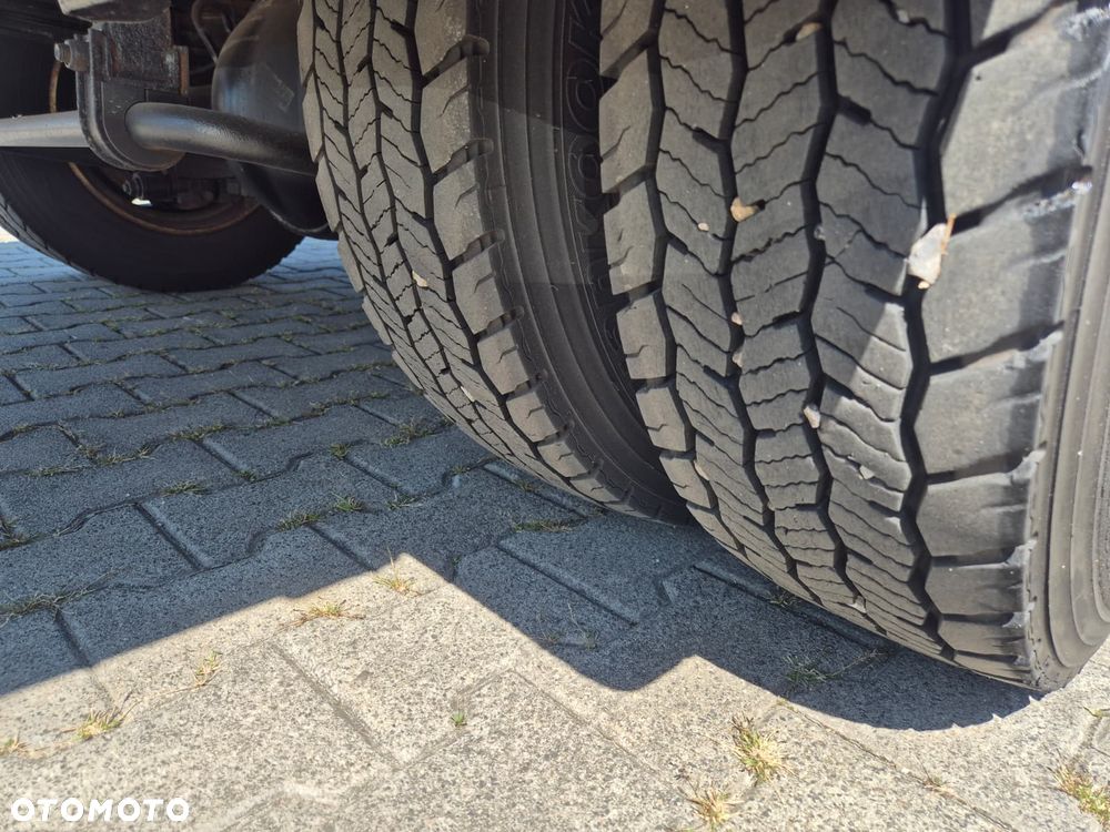 Renault D 7.5 180 / SKRZYNIA / HDS FASSI F32 / NISKI PRZEBIEG / BEZWYPADKOWY / OKLEJONY / AUTOMAT / CHWYTAK / SERWISOWANY / UNIKAT / EURO 6 - 34