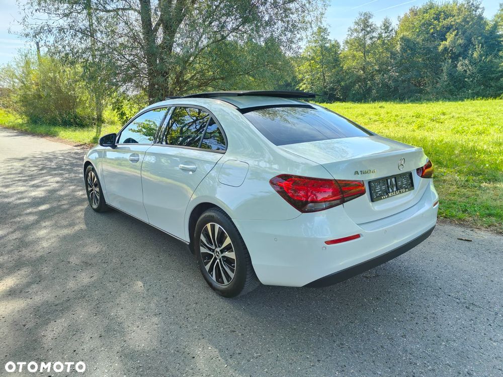 Mercedes-Benz Klasa A 180 d 8G-DCT Lim Entry - 4
