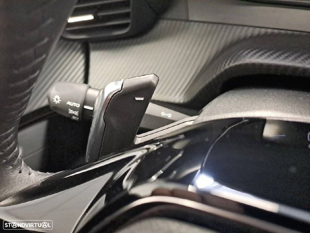 Peugeot 2008 1.2 Hybrid Allure e-DCS6 - 14