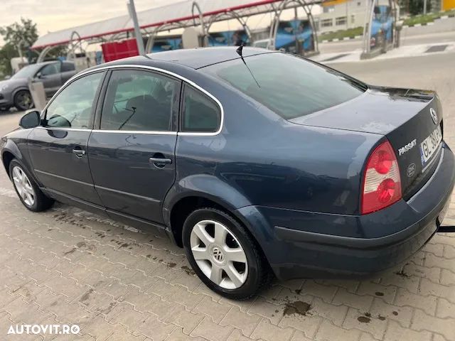 Volkswagen Passat Variant 1.6 Comfortline - 4