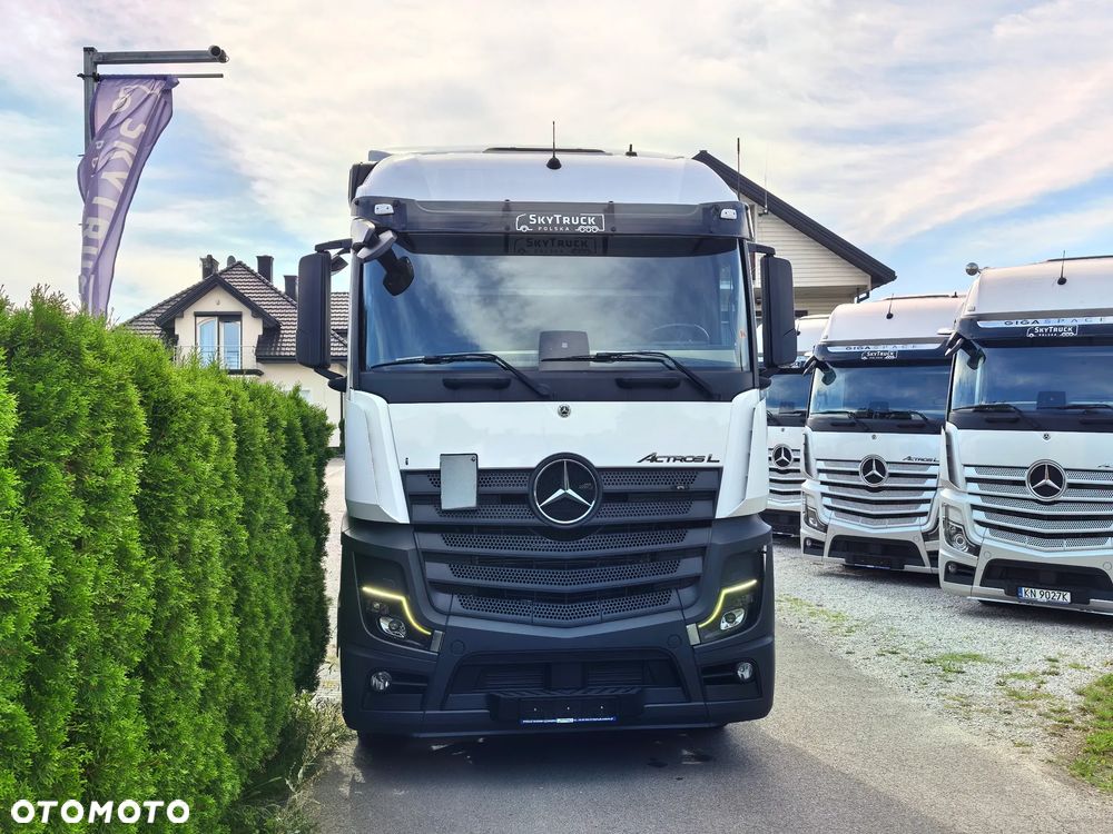 Mercedes-Benz Actros 2545 // Lusterka // Zabudowa Multi // Rozstaw 4900mm // Standard // MP5 // - 2