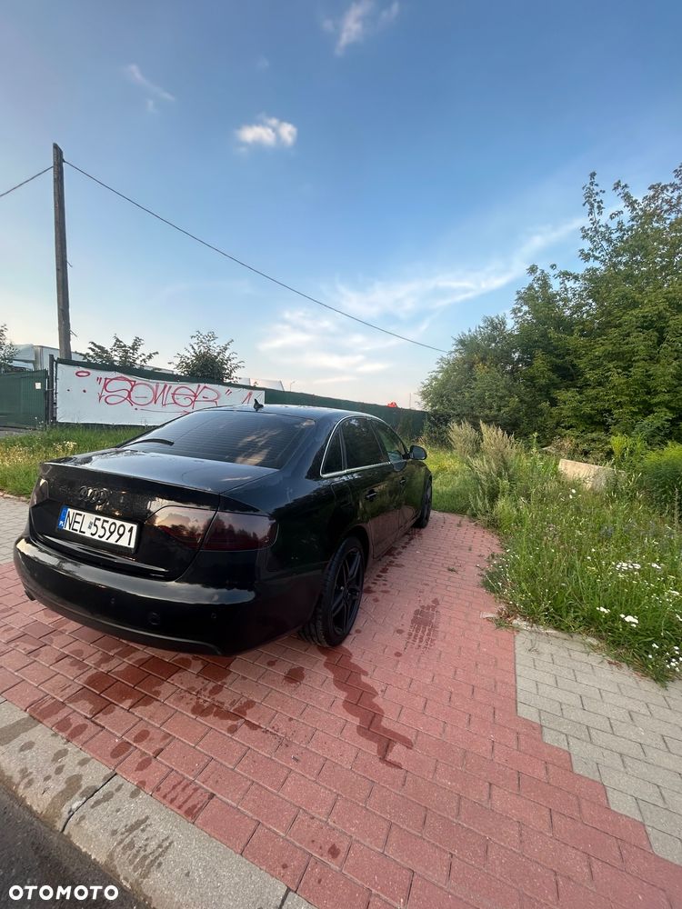 Audi A4 Limousine - 9
