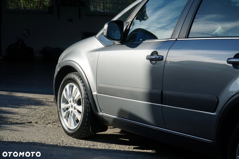 Suzuki SX4 1.6 Premium 4WD - 3