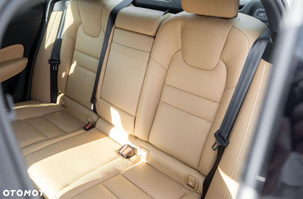 Volvo S60 T6 AWD Inscription - 24