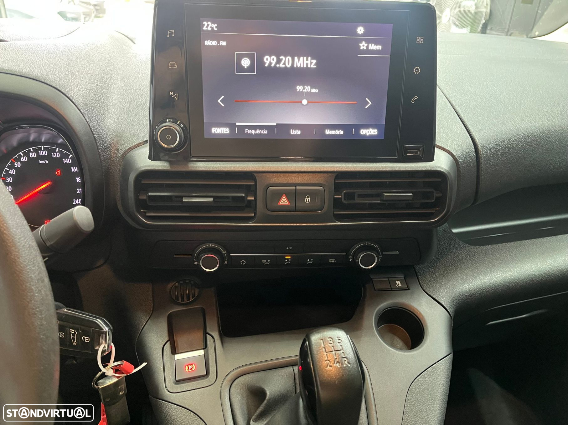 Opel Combo 1.6 CDTi L2H1 Essentia - 11
