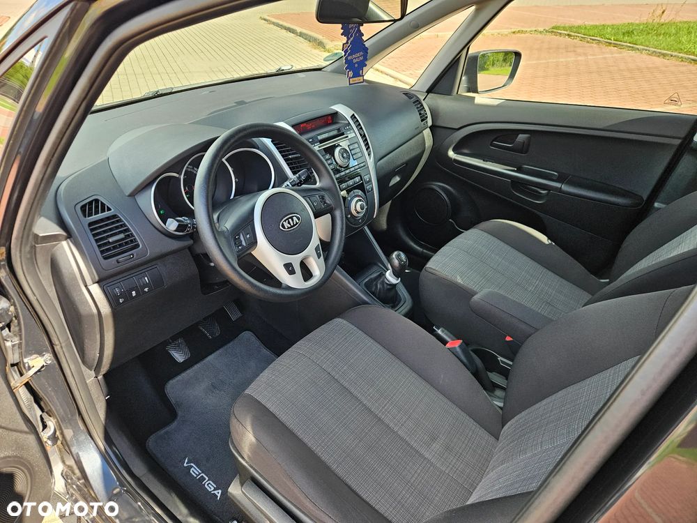 Kia Venga 1.4 CRDi 90 Attract - 9