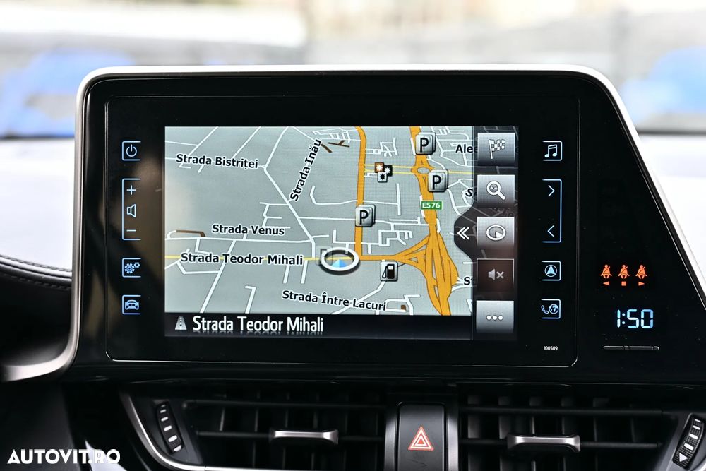 Toyota C-HR Lounge - 32