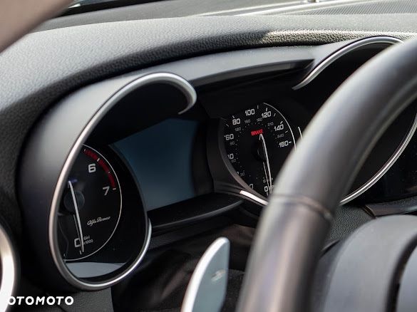 Alfa Romeo Giulia 2.0 Turbo 16V AT8 Veloce Ti - 22
