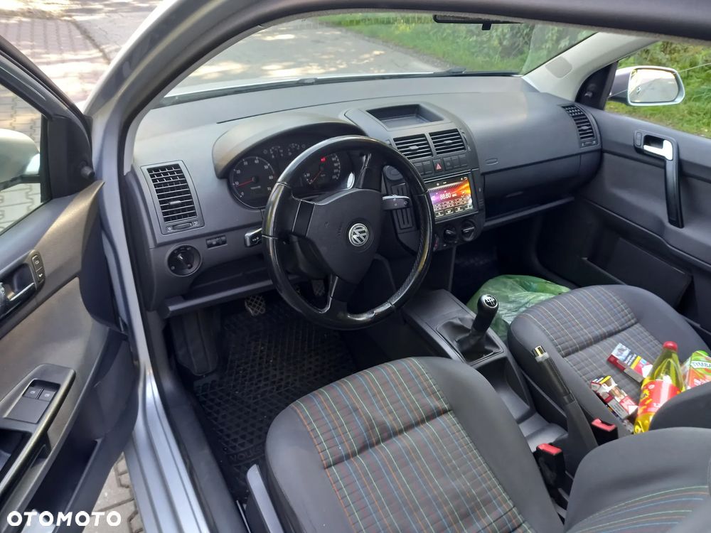 Volkswagen Polo - 5